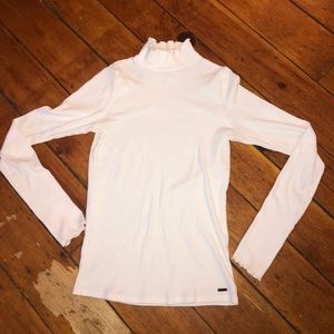 Turtle neck long sleeve